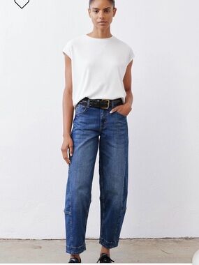 New- never worn Ruti THE ULTIMATE BARREL LEG JEANS 2.0 size 6L